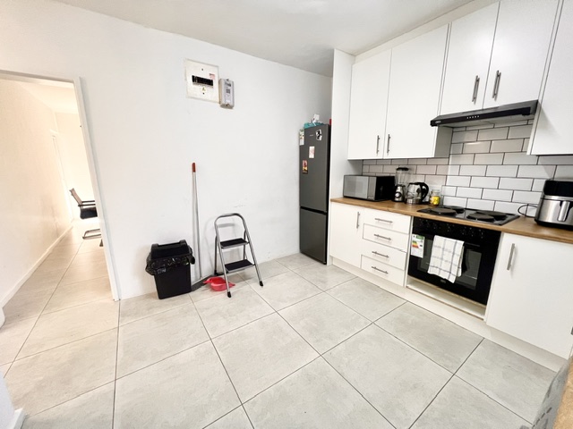 To Let 2 Bedroom Property for Rent in Richmond Estate Western Cape